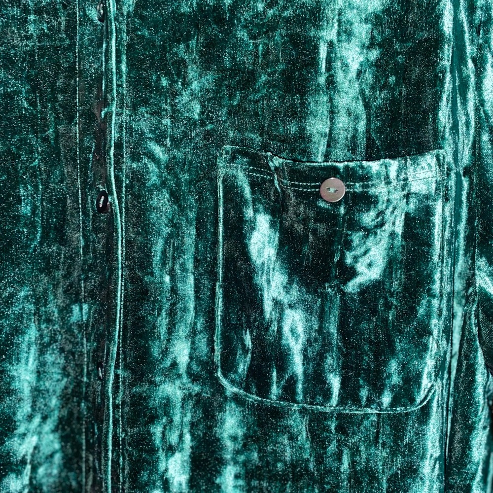 Alfred Dunner XL green crushed velvet button down shirt - Picture 7 of 7